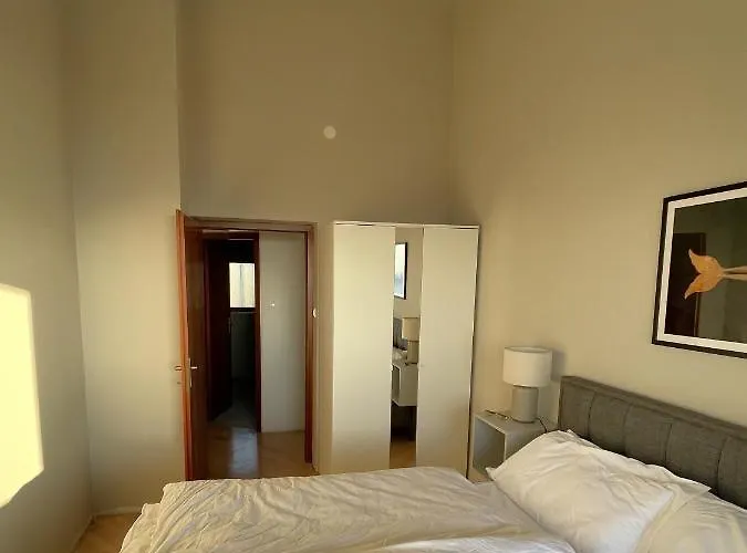 - Ocean & Sea Breeze