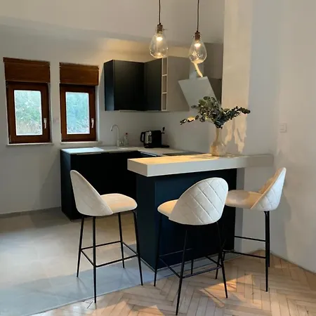 - Ocean & Sea Breeze *